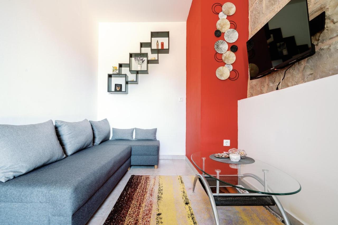 Charming Little Apartment Cilipi Exterior photo